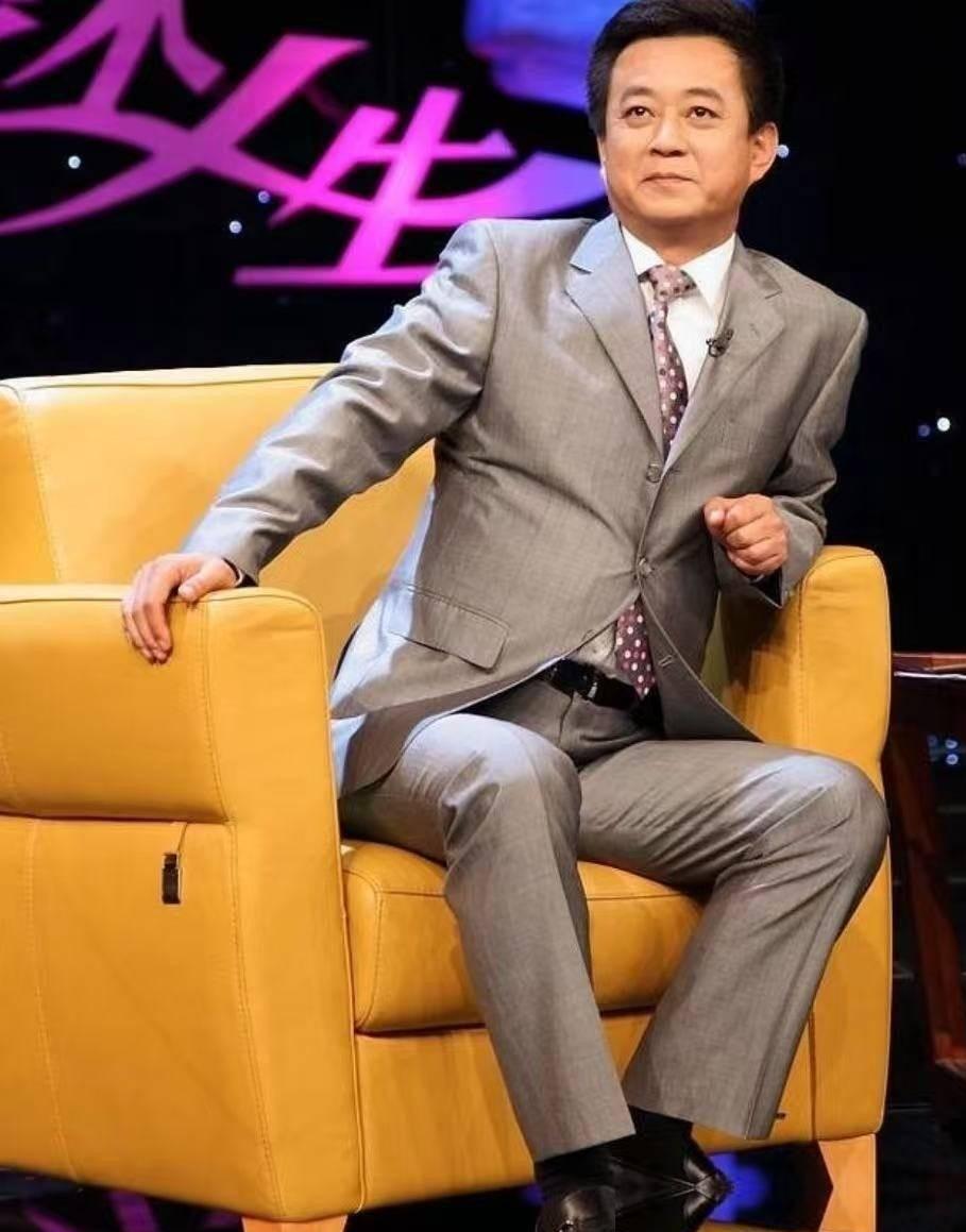 王祖贤退隐22年首受访 褪去星光变艾灸馆灰姑娘