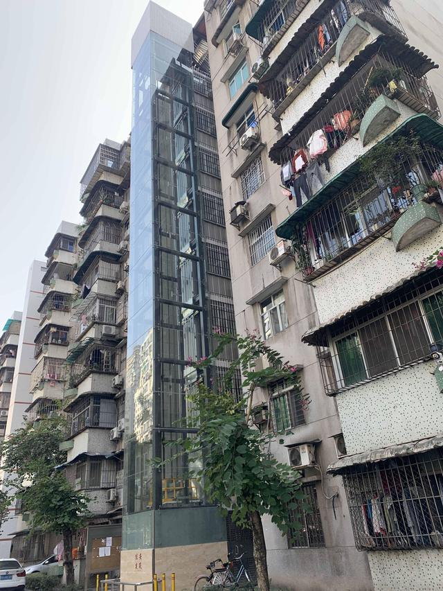 别再吵了！国家这次动真格，老房子“电梯大战”终于要剧终了？